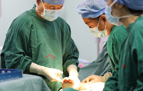 长春市儿童医院成功完成省内首例儿童扁平足微创矫形手术