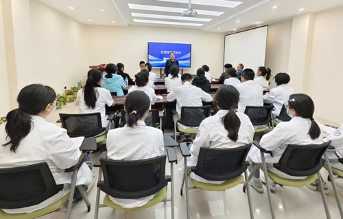 凝心聚力促成长,共话未来启新程——长春市儿童医院召开住培学员座谈会