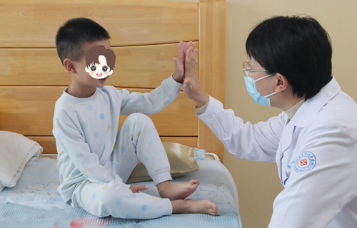 一切为了孩子！北京儿童医院耳鼻喉专家杨小健教授温暖出诊