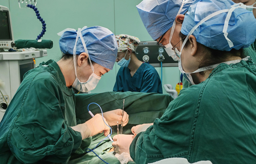 快速、精准、协作，儿医团队成功救治1月龄膈疝女宝