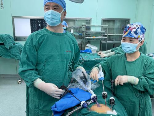 女孩突发胆道急症，长春市儿童医院微创手术成功“拆弹”