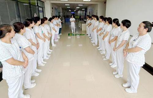 党旗映童心 | 静点中心党支部：点滴有爱，温暖童行